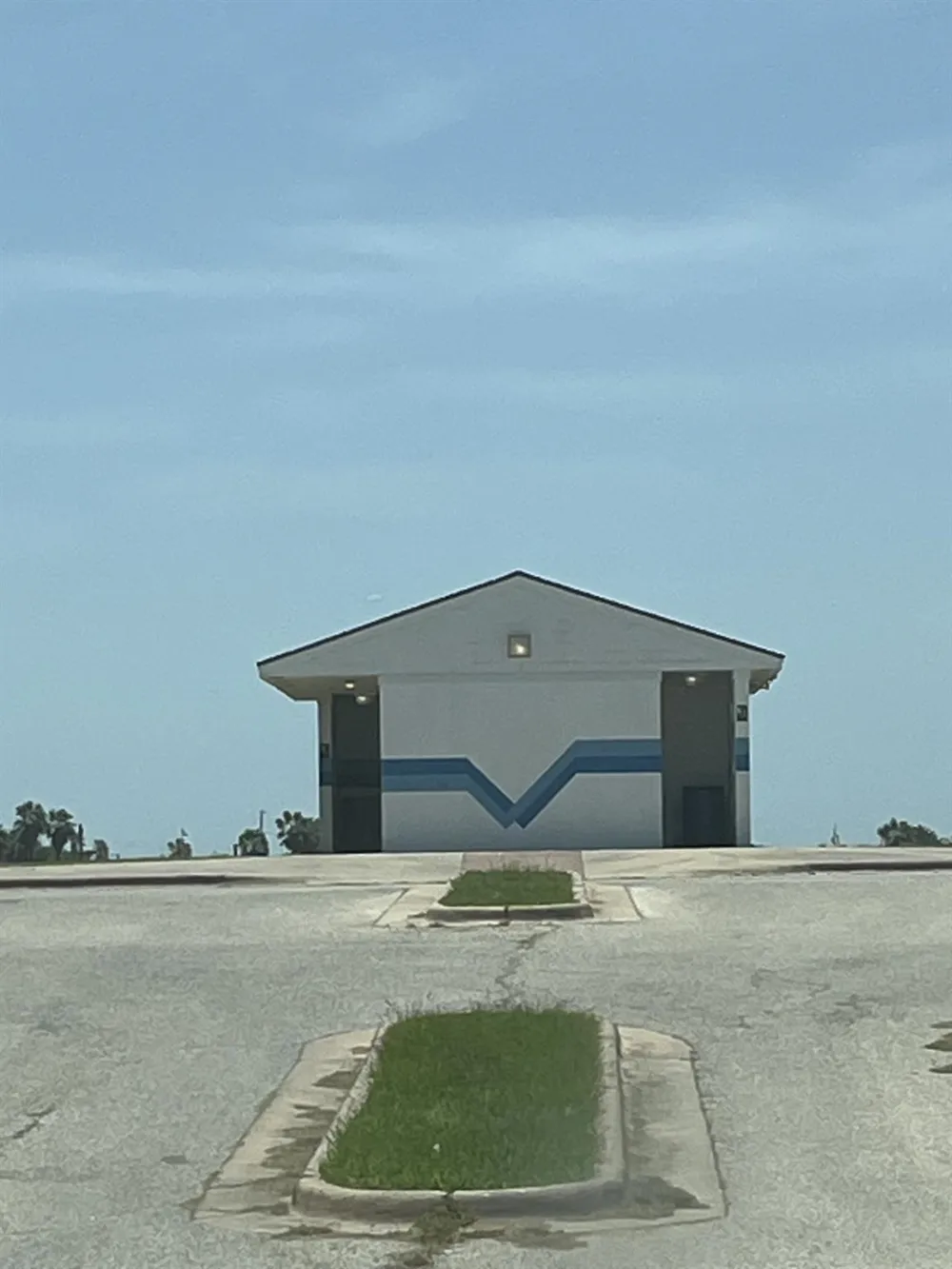 310 Jettyview Road Surfside Beach, TX 77541