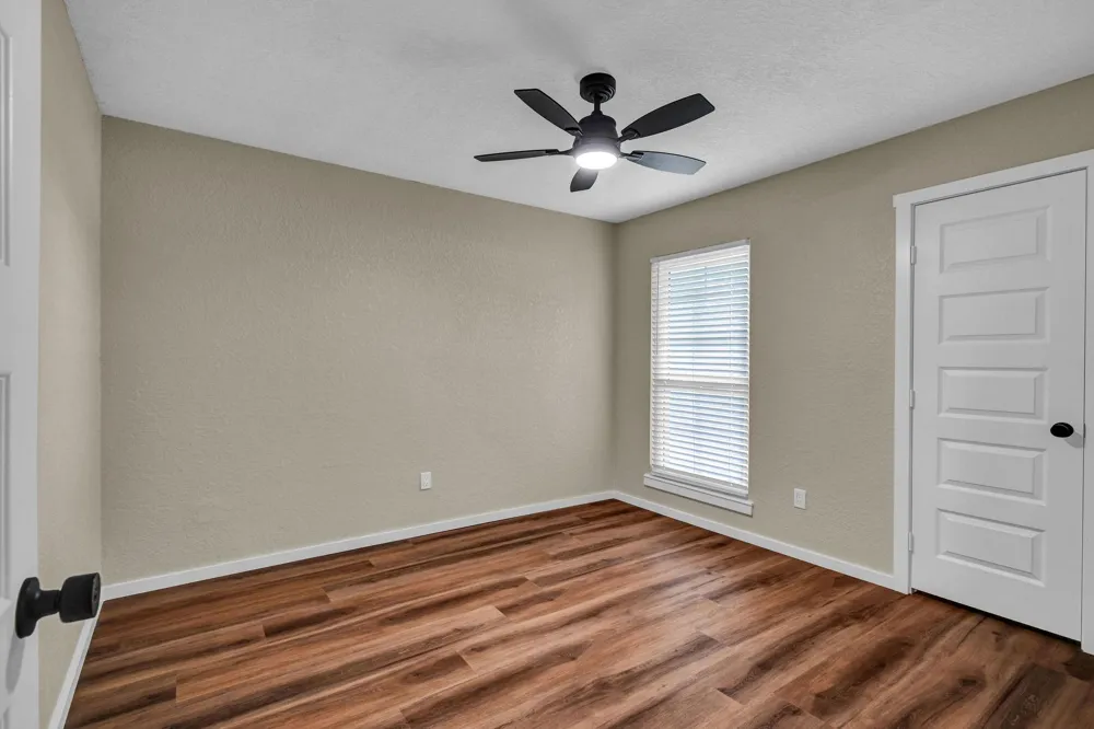 5438 Novak Court Danbury, TX 77534