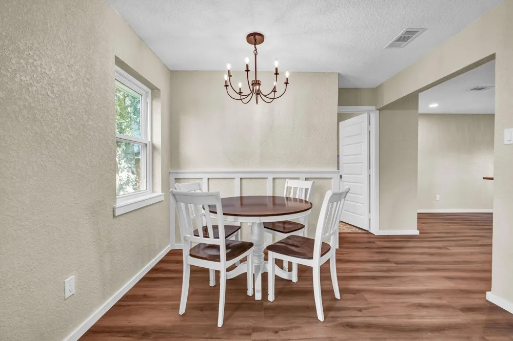 5438 Novak Court Danbury, TX 77534