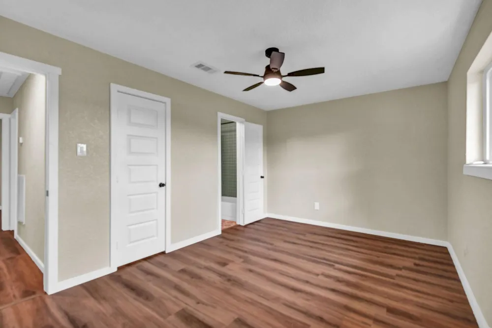 5438 Novak Court Danbury, TX 77534