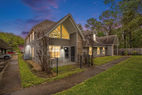 211 Hunt Road #211
