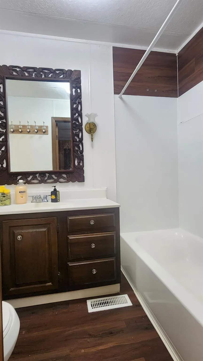 465 Pecan Onalaska, TX 77360