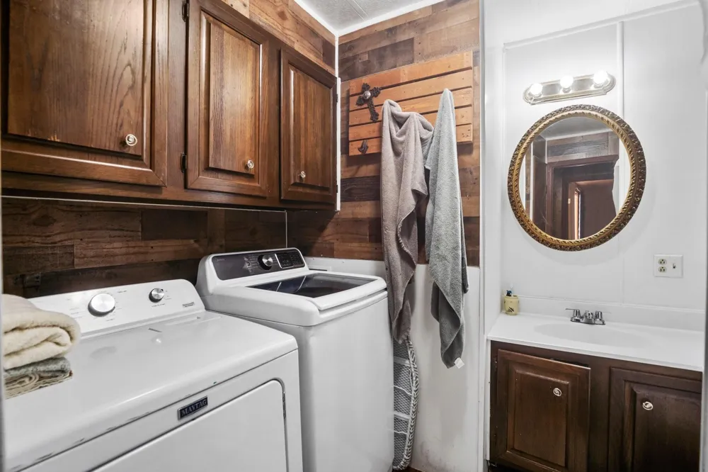 465 Pecan Onalaska, TX 77360