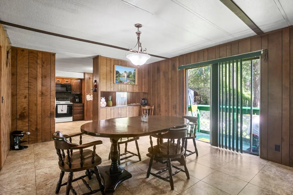 465 Pecan Onalaska, TX 77360
