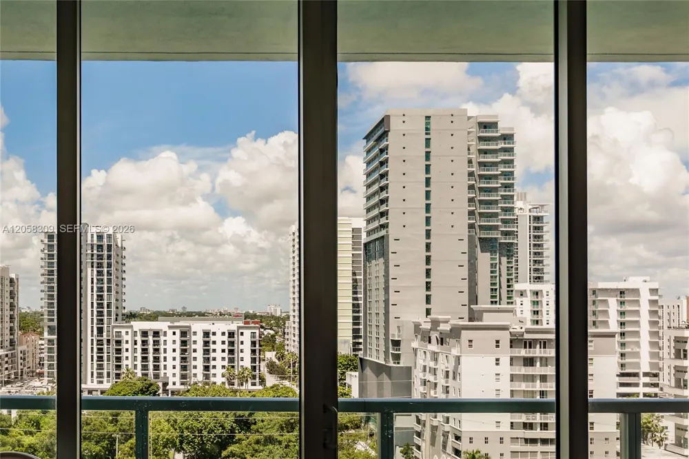 1111 SW 1 AV #1414-N Miami, FL 33130
