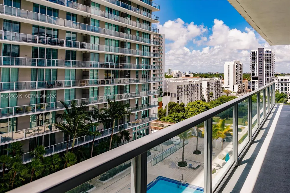 1111 SW 1 AV #1414-N Miami, FL 33130