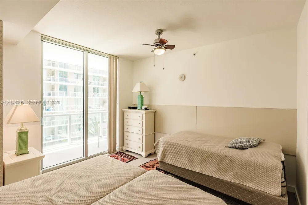 1111 SW 1 AV #1414-N Miami, FL 33130