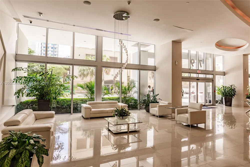 1111 SW 1 AV #1414-N Miami, FL 33130