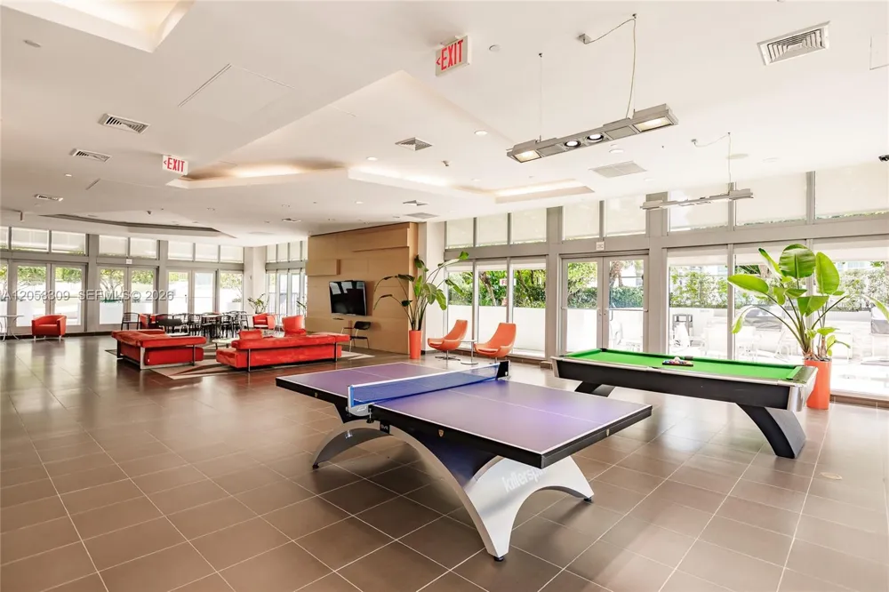 1111 SW 1 AV #1414-N Miami, FL 33130