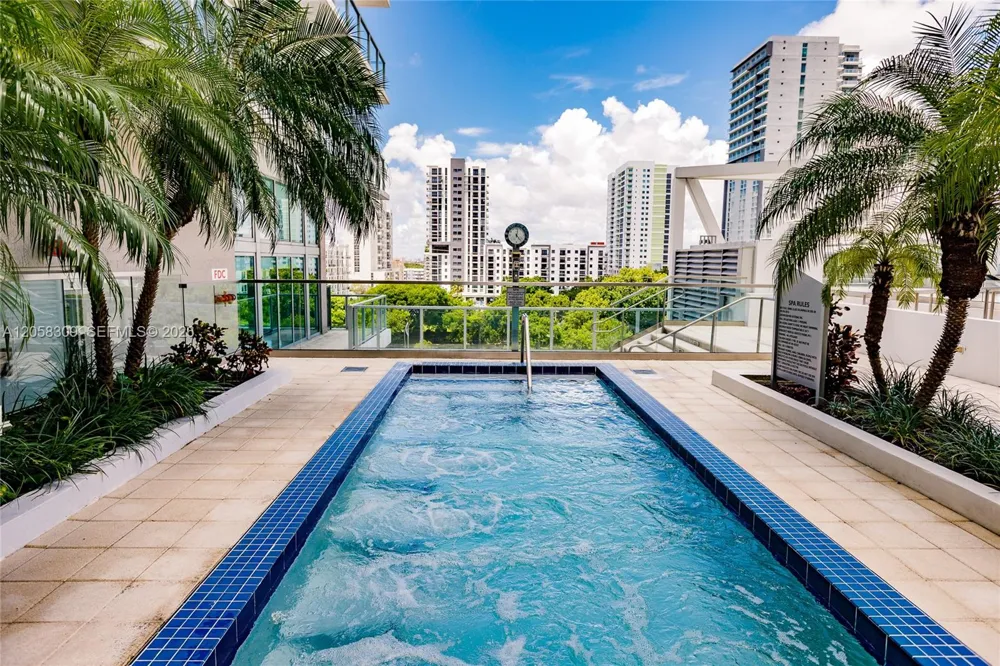 1111 SW 1 AV #1414-N Miami, FL 33130