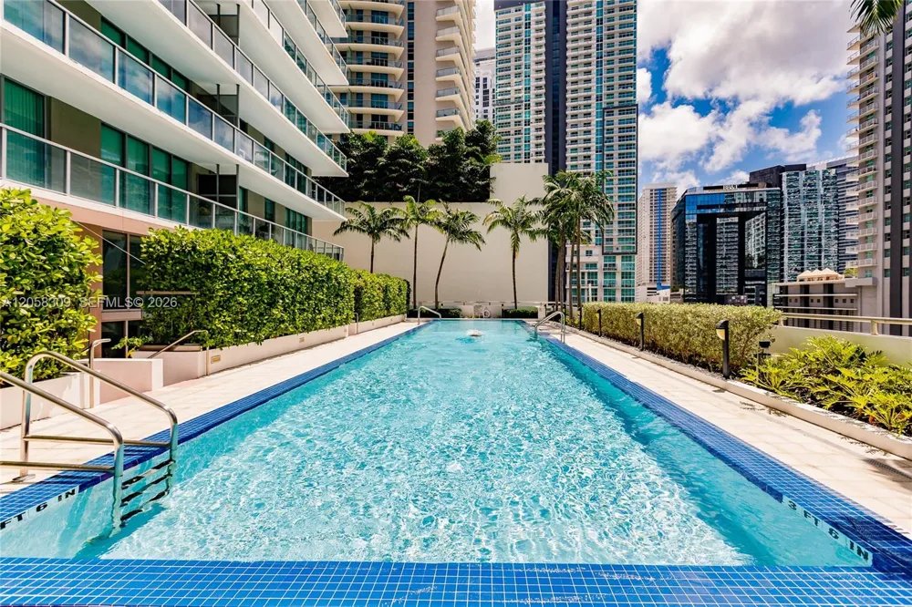 1111 SW 1 AV #1414-N Miami, FL 33130