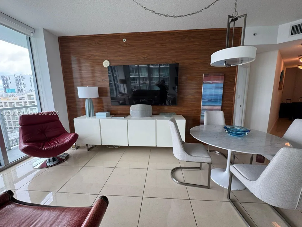1111 SW 1 AV #1414-N Miami, FL 33130