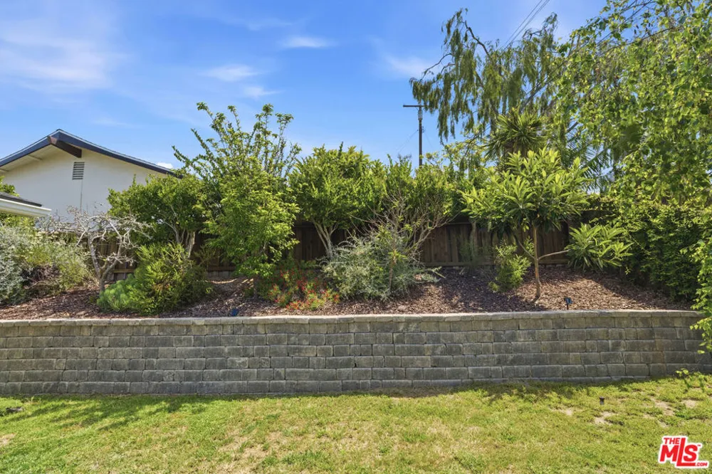 7022 Lofty Grove Drive Rancho Palos Verdes, CA 90275