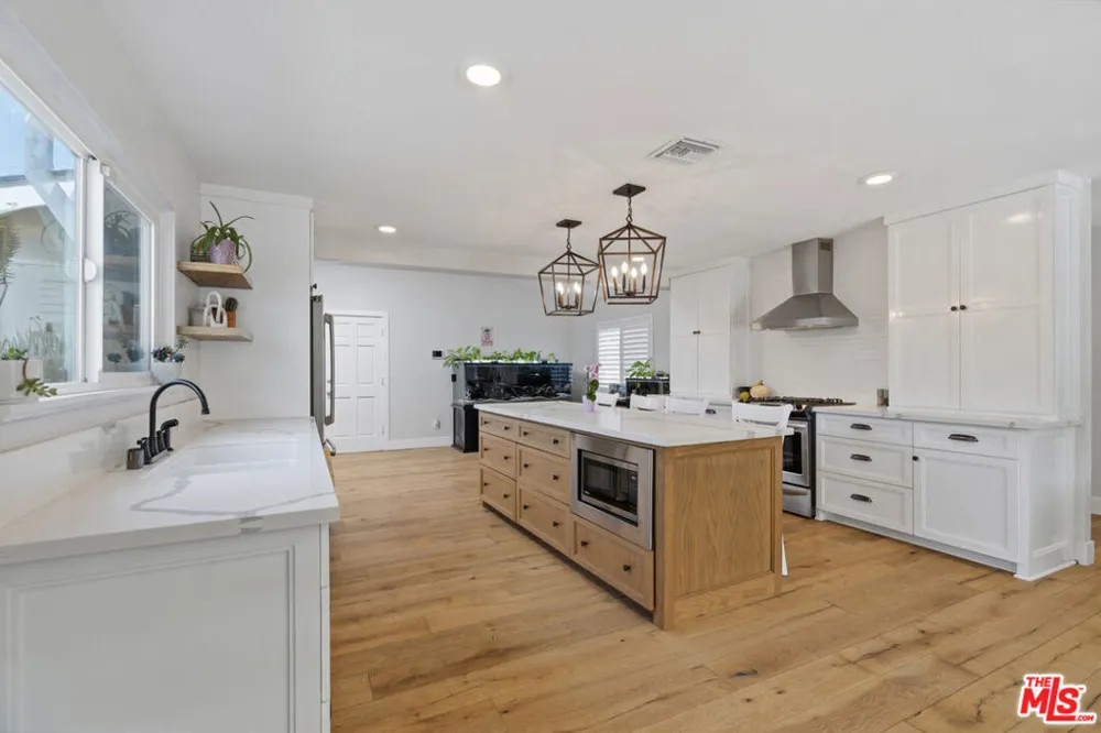 7022 Lofty Grove Drive Rancho Palos Verdes, CA 90275