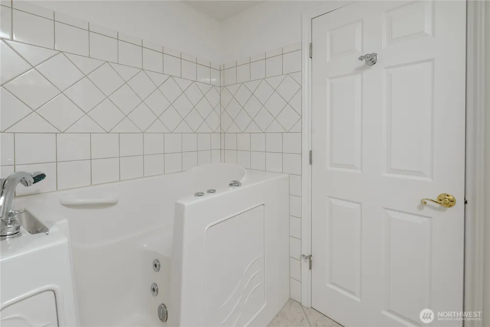 465 Kirner Road Sequim, WA 98382