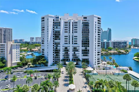 300 Three Islands Boulevard #101