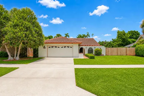 7407 SILVER WOODS COURT