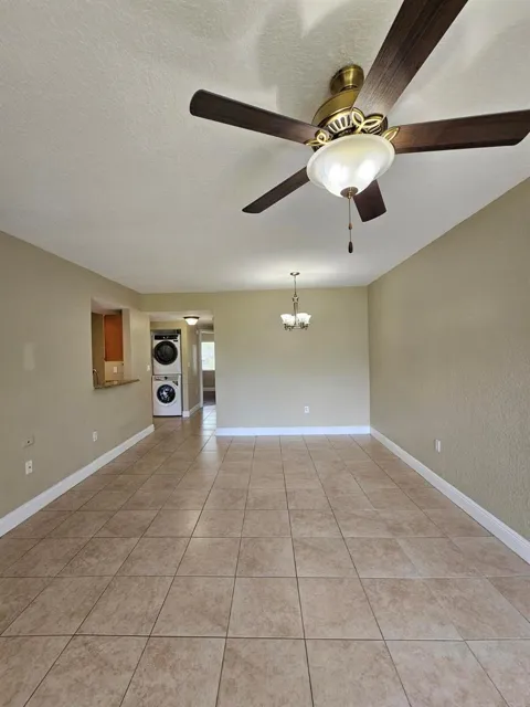 1049 GOLDEN LAKES BOULEVARD #115