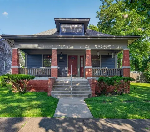 321 Maple Street