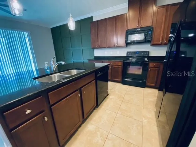 6842 40TH LANE Pinellas Park, FL 33781