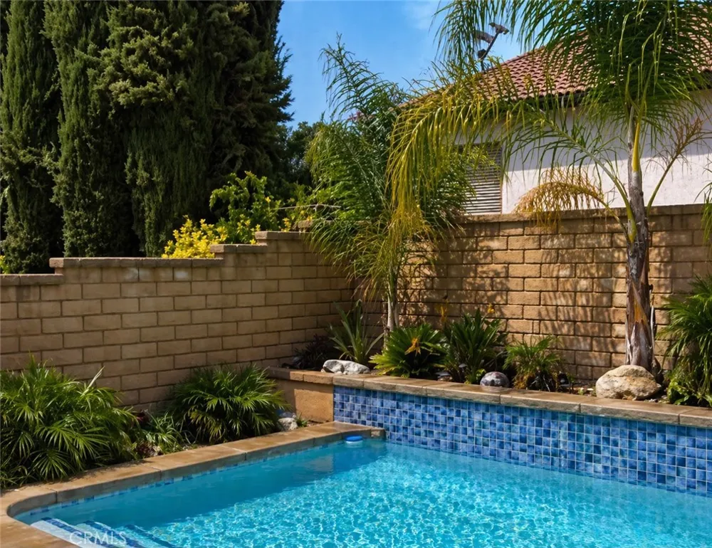 42 Rainbow Ridge Phillips Ranch, CA 91766