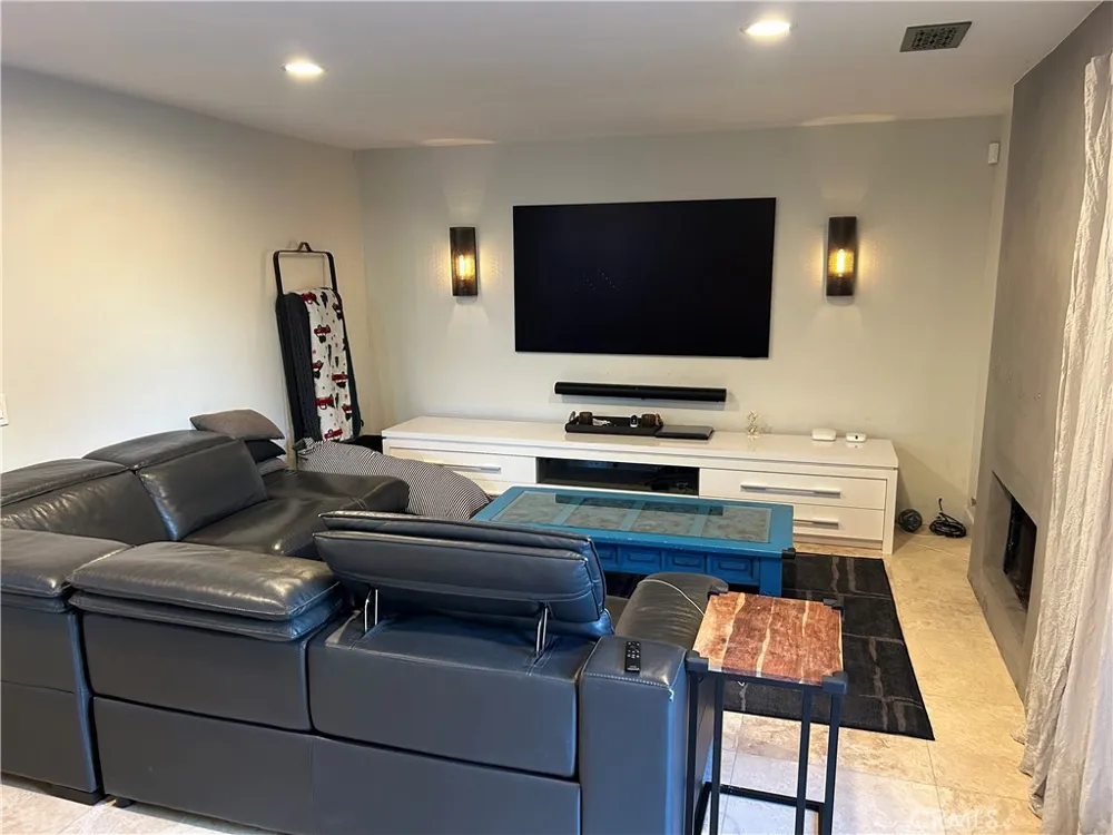 42 Rainbow Ridge Phillips Ranch, CA 91766
