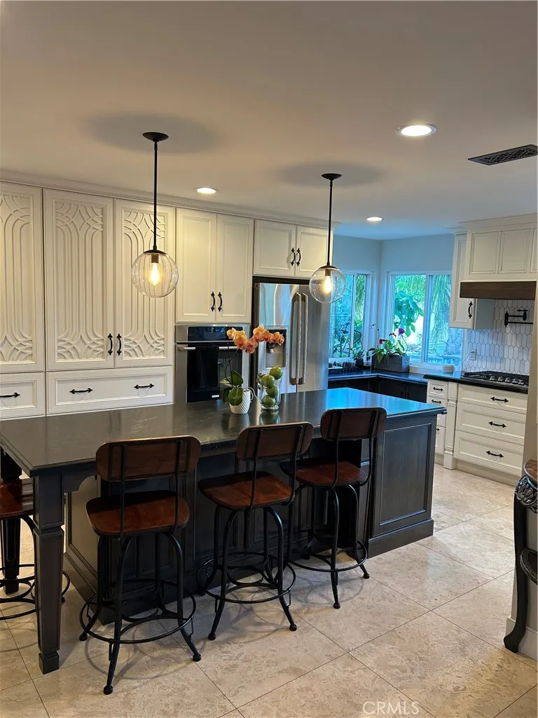 42 Rainbow Ridge Phillips Ranch, CA 91766