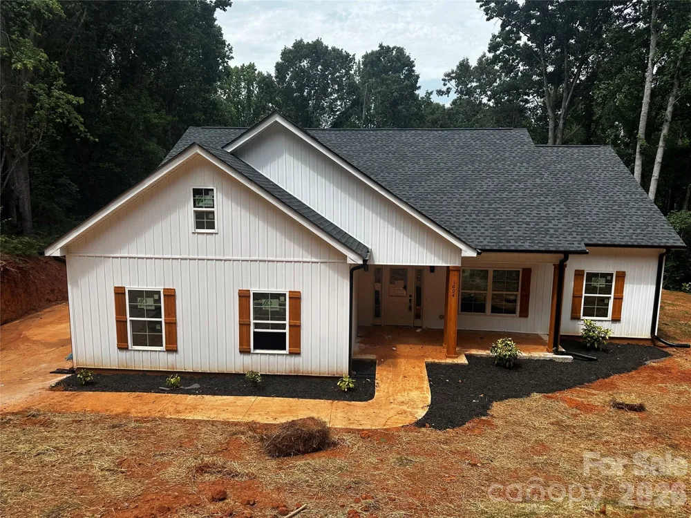 1694 Parsonage Lane Newton, NC 28658