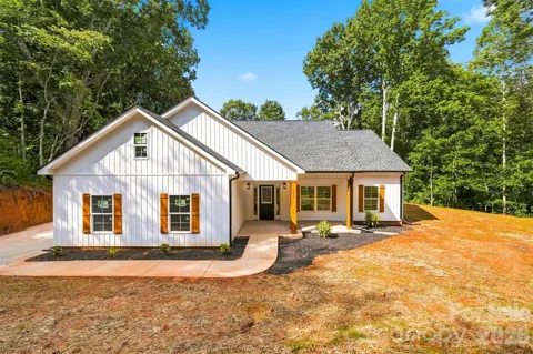 1694 Parsonage Lane
