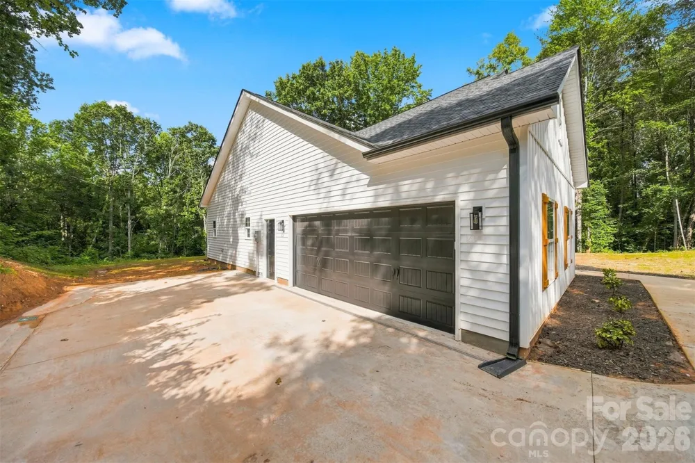 1694 Parsonage Lane Newton, NC 28658
