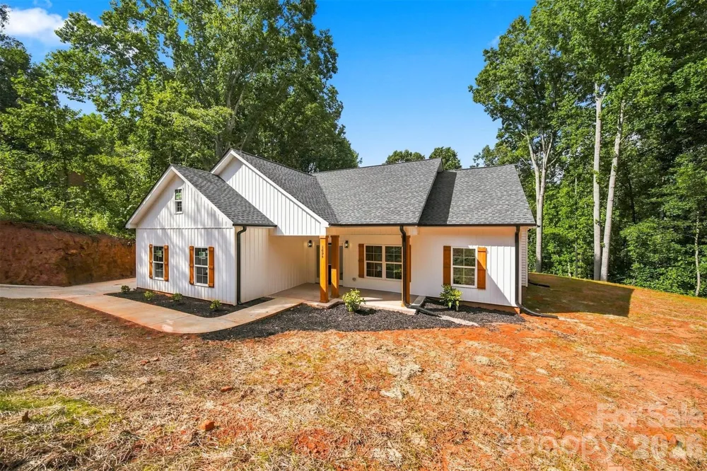 1694 Parsonage Lane Newton, NC 28658