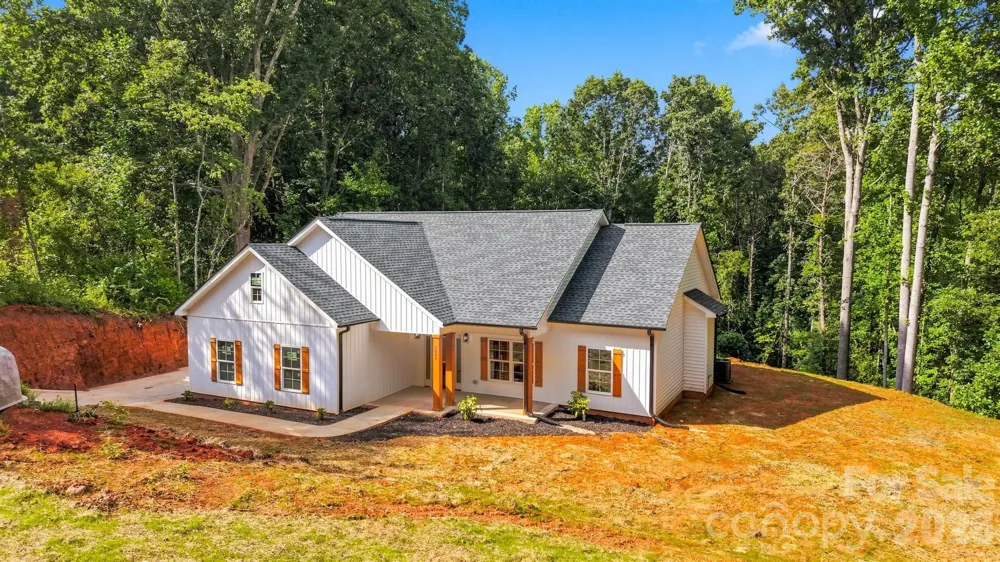 1694 Parsonage Lane Newton, NC 28658