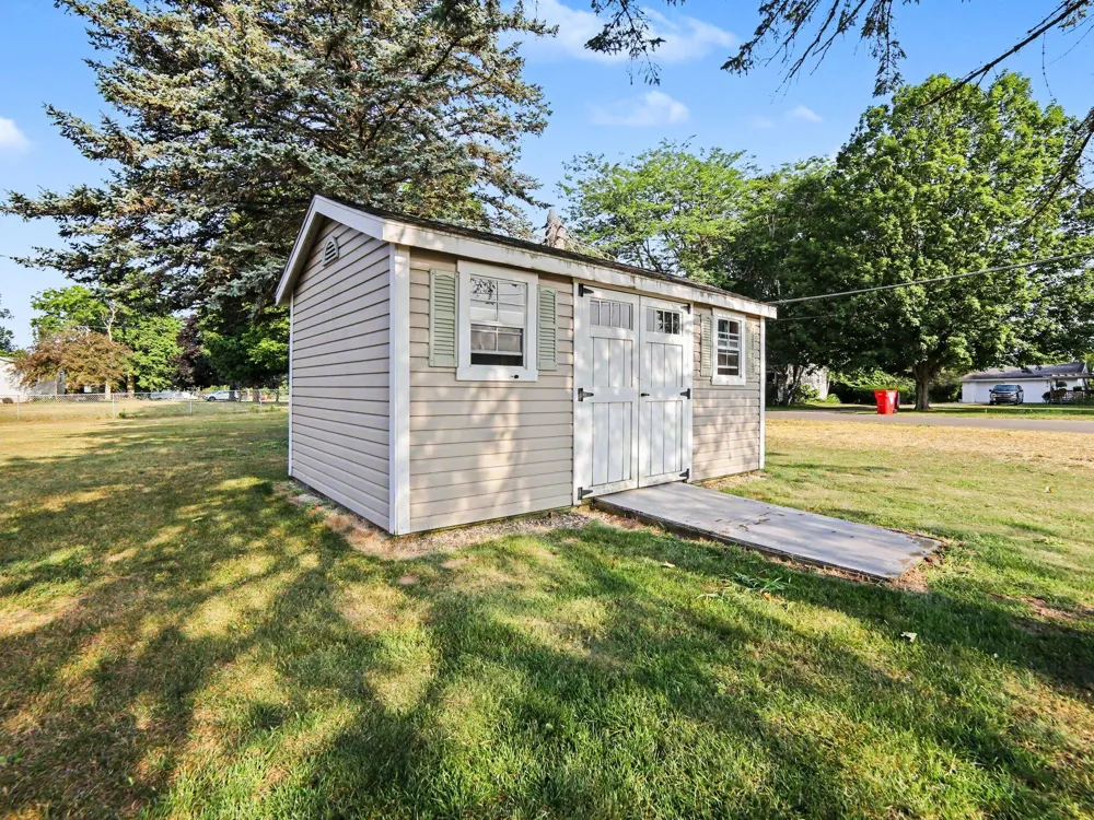 195 Smith Street Hesperia, MI 49421