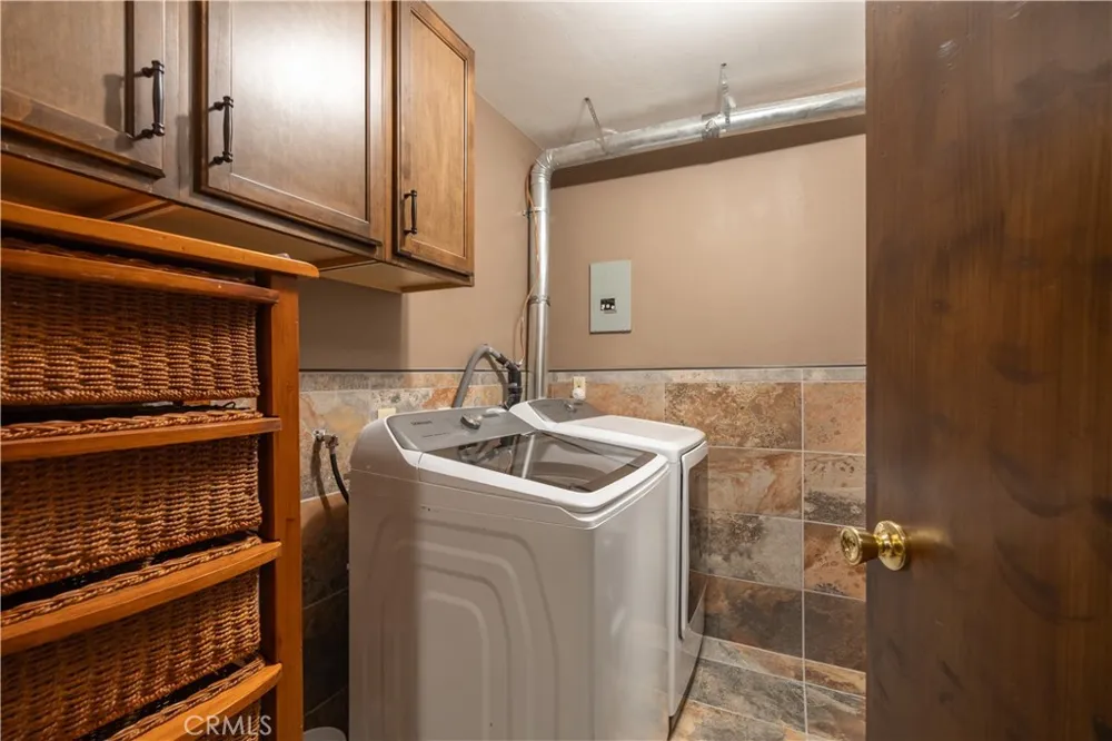 43656 Ridge Crest Big Bear Lake, CA 92315