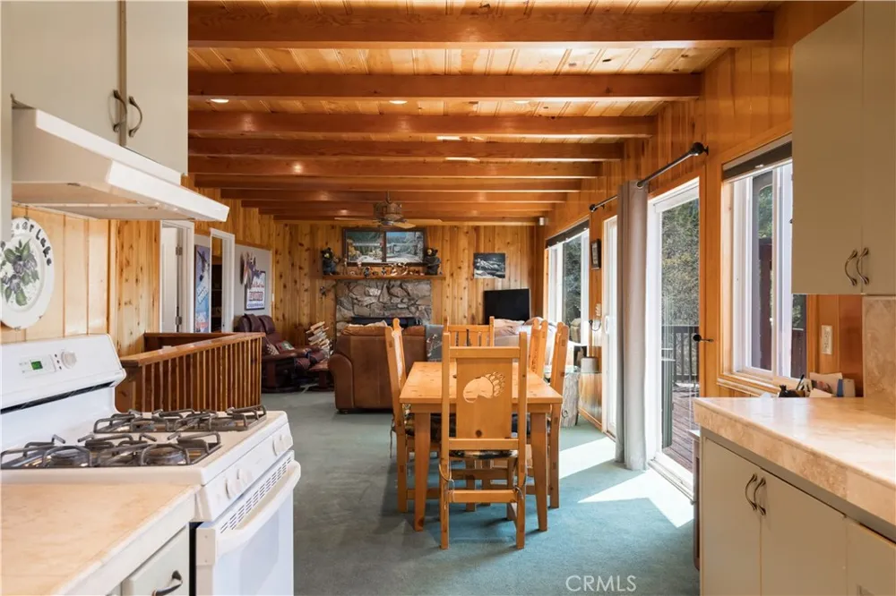 43656 Ridge Crest Big Bear Lake, CA 92315