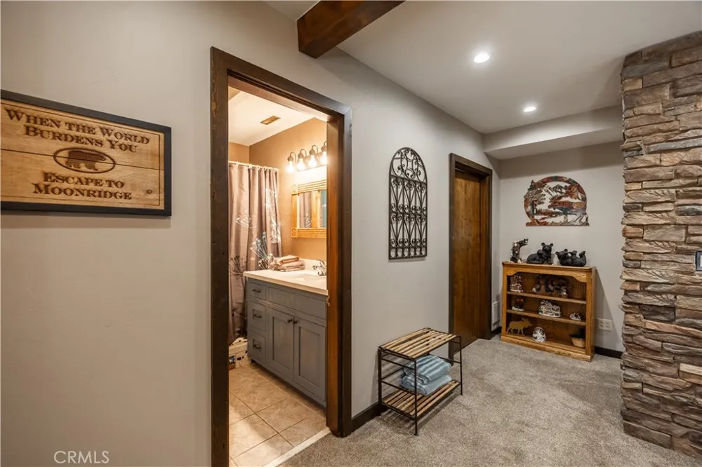 43656 Ridge Crest Big Bear Lake, CA 92315
