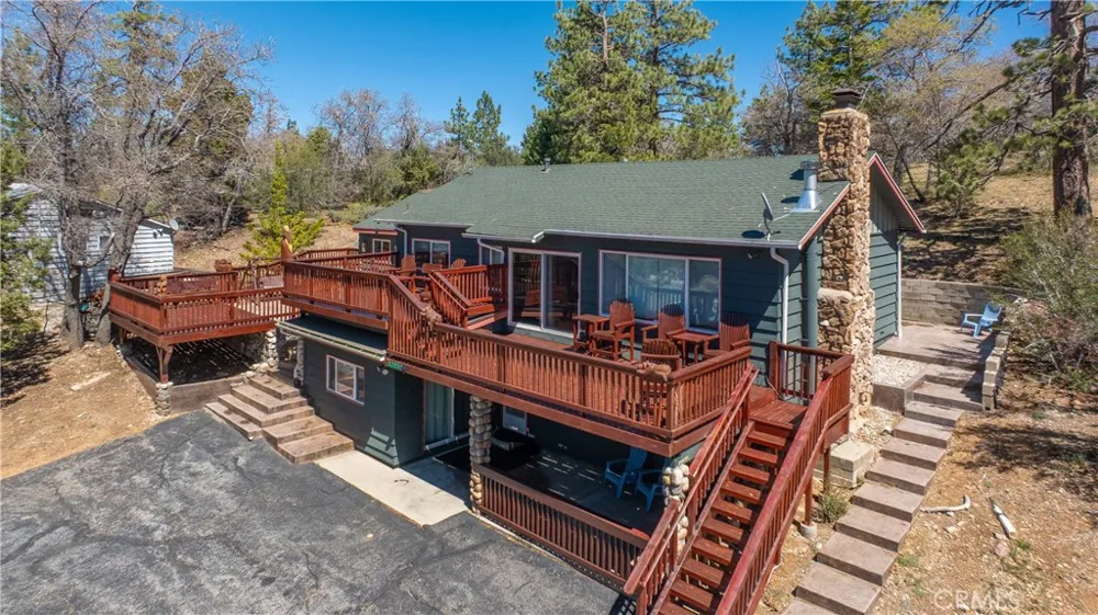 43656 Ridge Crest Big Bear Lake, CA 92315