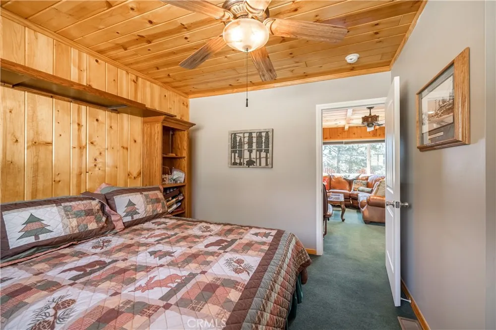 43656 Ridge Crest Big Bear Lake, CA 92315