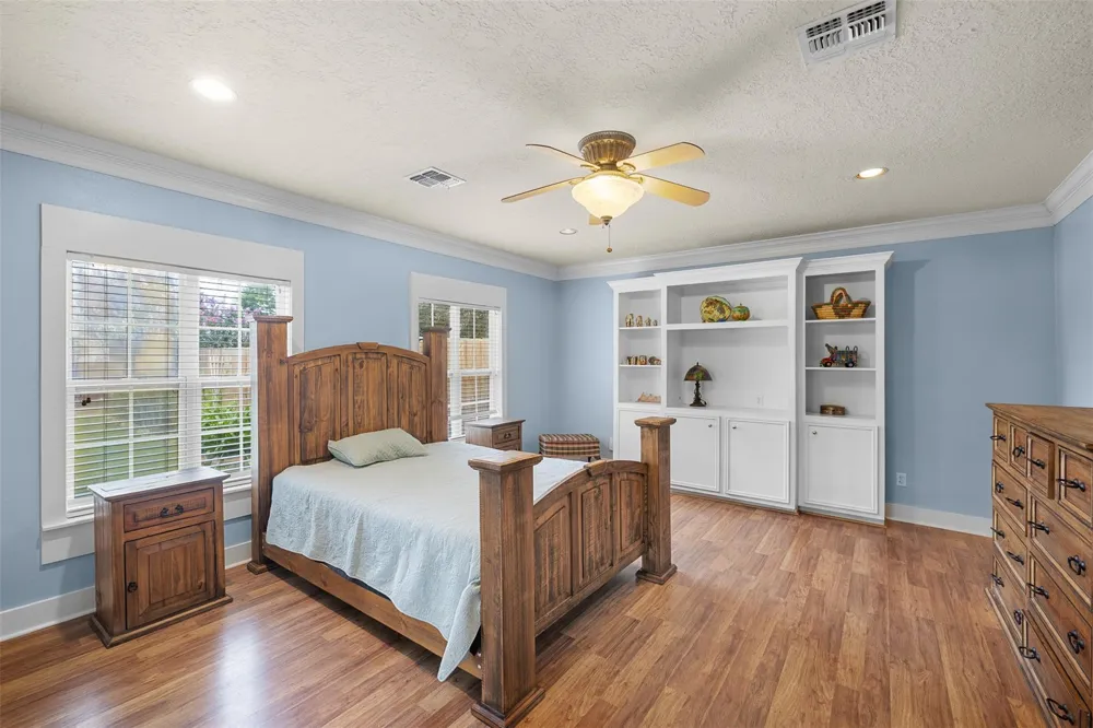 410 Cochran Street Bellville, TX 77418