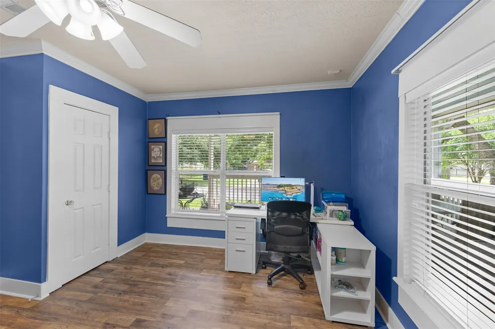 410 Cochran Street Bellville, TX 77418