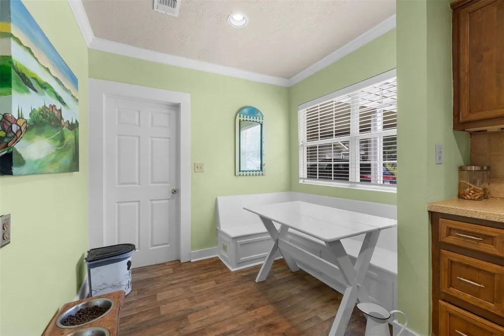410 Cochran Street Bellville, TX 77418