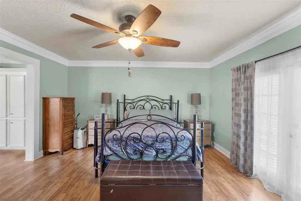 410 Cochran Street Bellville, TX 77418