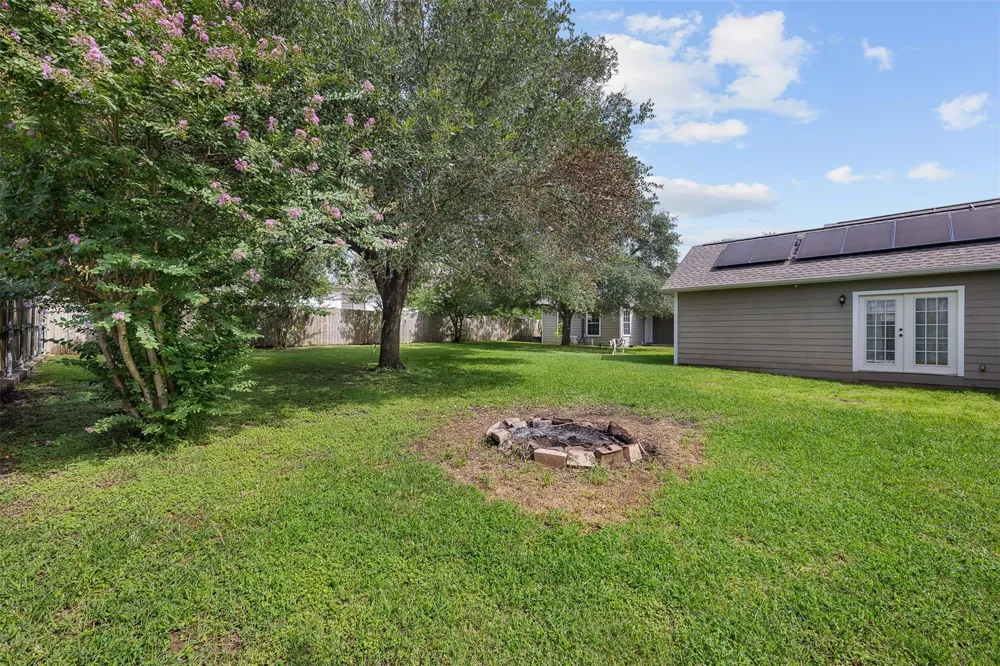 410 Cochran Street Bellville, TX 77418
