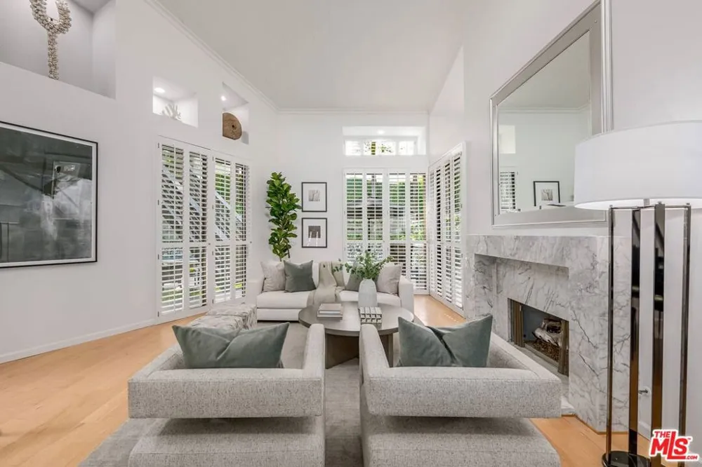 17765 Camino De Yatasto Pacific Palisades, CA 90272