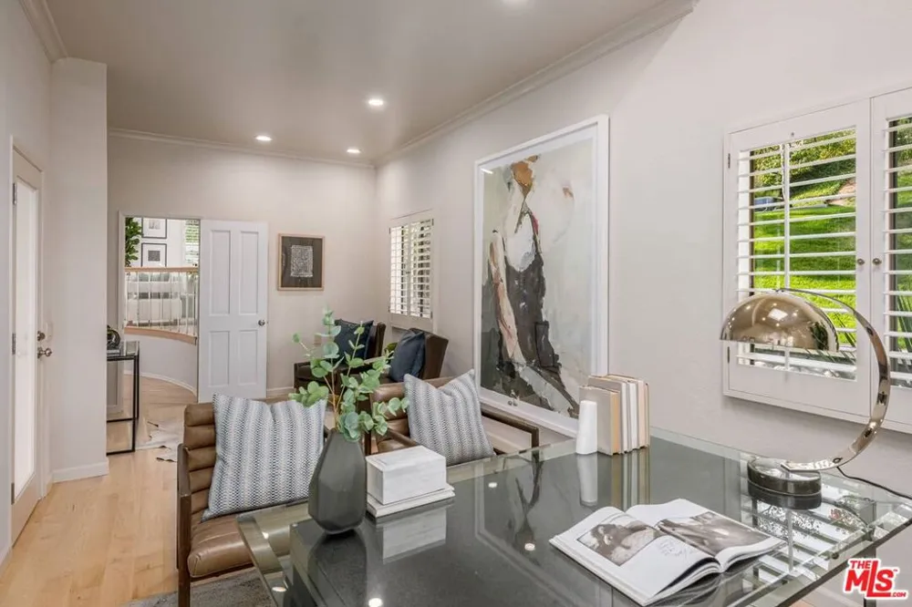 17765 Camino De Yatasto Pacific Palisades, CA 90272