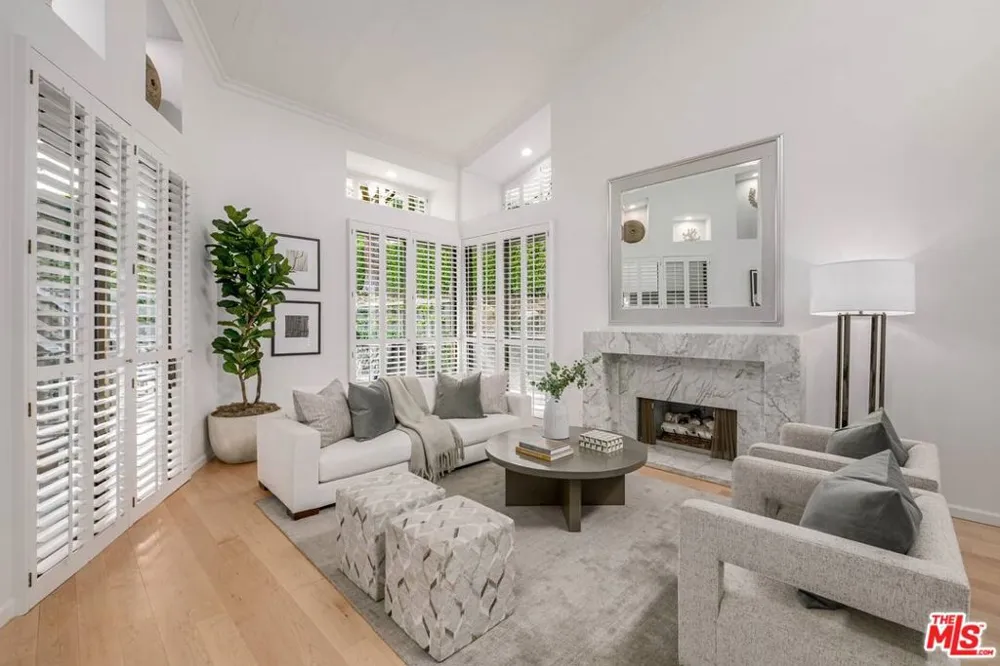 17765 Camino De Yatasto Pacific Palisades, CA 90272