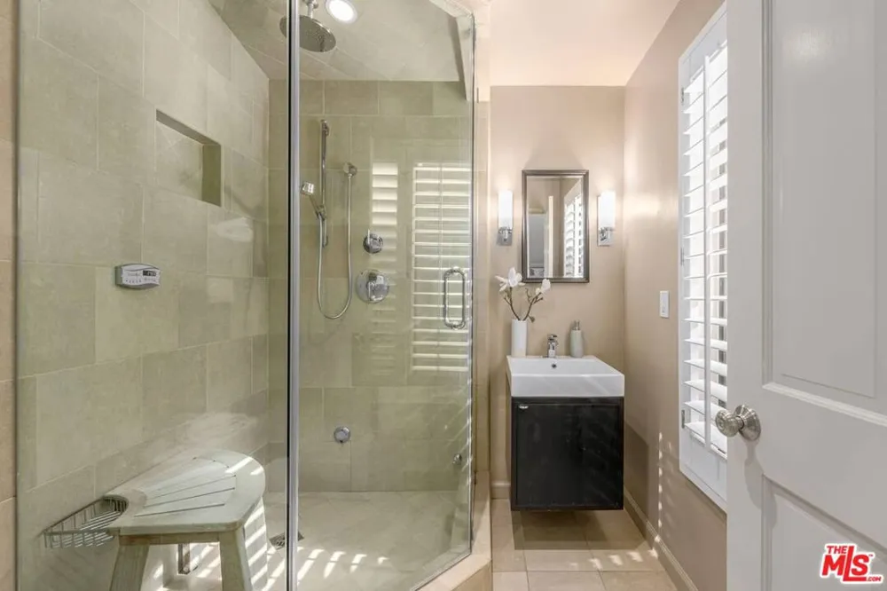 17765 Camino De Yatasto Pacific Palisades, CA 90272