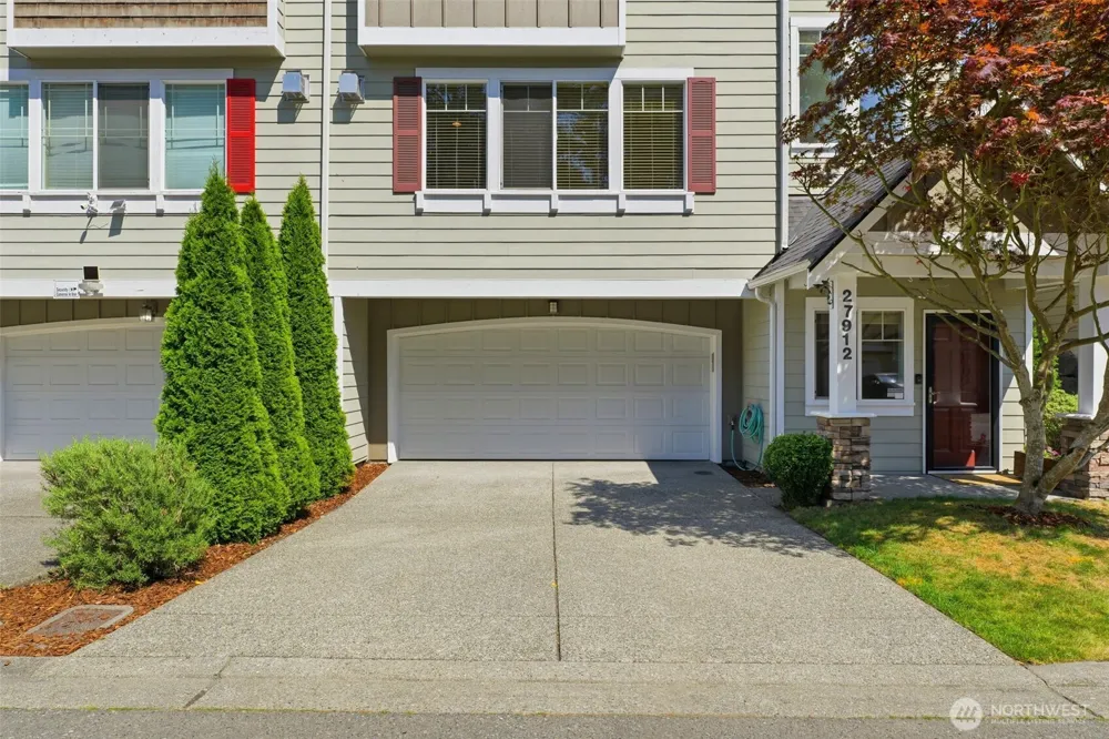 27912 31st Place S Auburn, WA 98001