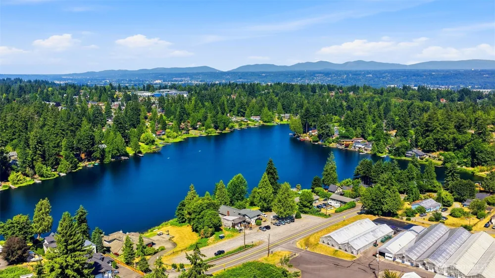 27912 31st Place S Auburn, WA 98001
