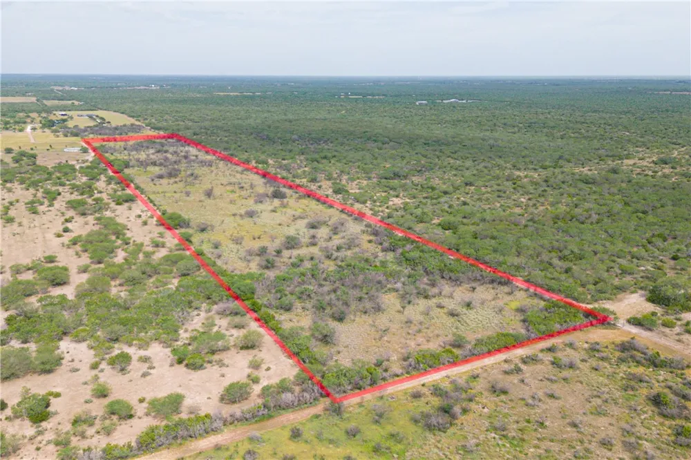 5 County Road 150 Alice, TX 78332